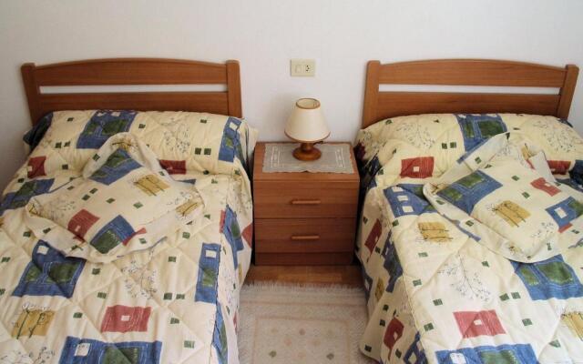 Apartamentos Monica °3