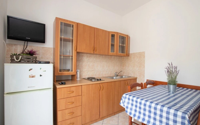 Beachfront Apartment Gaj 9