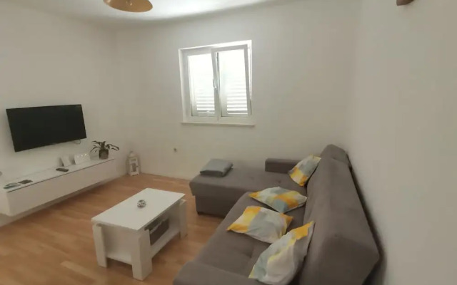 Perfect Getaway Near Korčulas Scenic Sights and Beaches