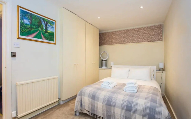 Peaceful 2 Bedroom Apartment in Affluent Fulham