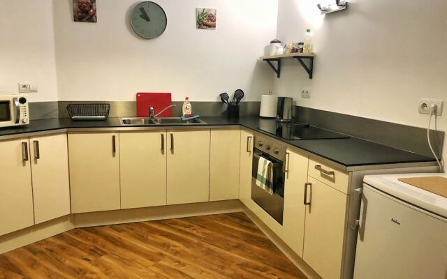 Fox Center Apartments