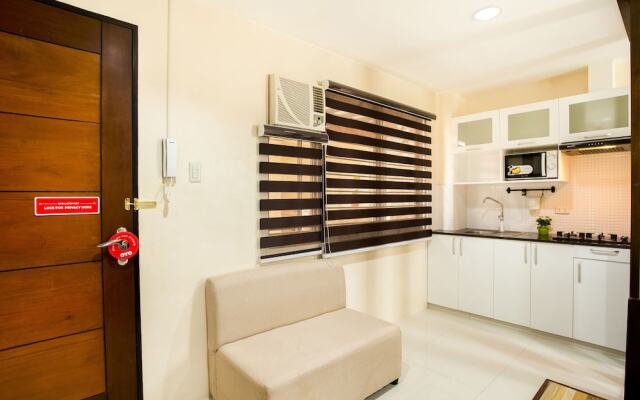 OYO 199 Solange Apartelle
