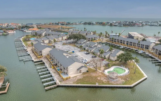 Fishermans Friend! - Coastal Condo - Views Await!