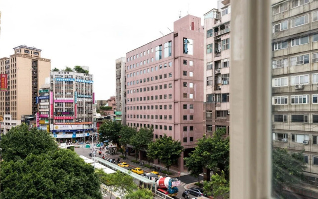 CHECK inn Express Taipei Yongkang