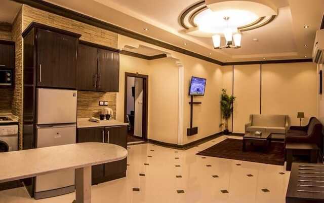 Platinum Suites Hotel Apartments
