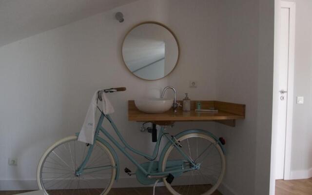 D'Vine Country House