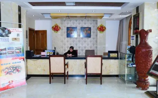 Hekou International Apartment