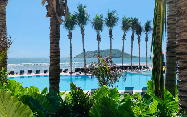 Viaggio Resort Mazatlán