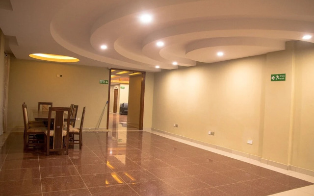 Maxland Hotel Juja