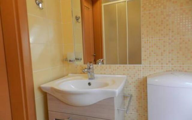 Apartments Dvor