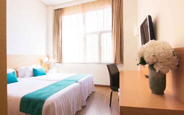 Cullera Holiday Hotel