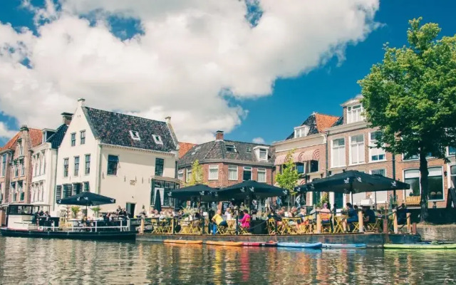 Hotel Cafe Restaurant 't Raedhus