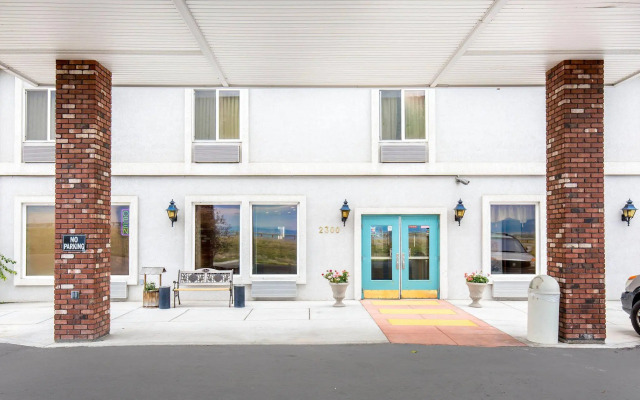 Helena Inn Airport