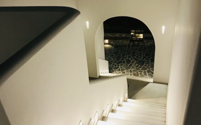 Theasis Luxury Suites