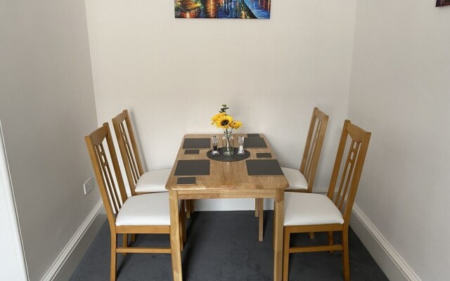 Impeccable 1-bed Apartment Perth a Home From Home
