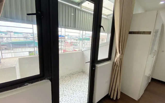 Era Apartment La Thanh