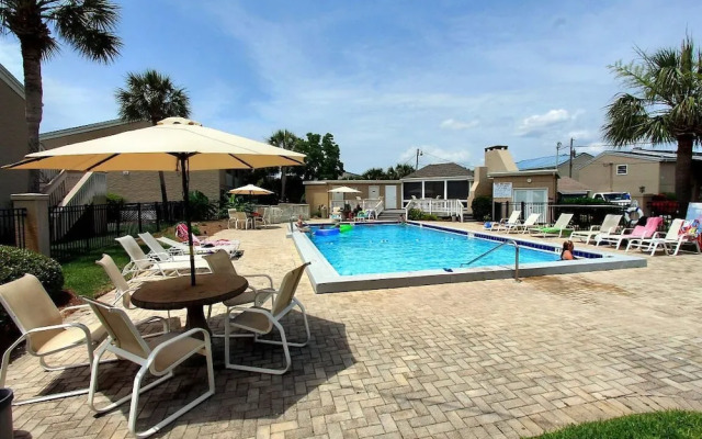 Chateau La Mer II #904