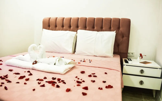 Alacati Butik Otelim