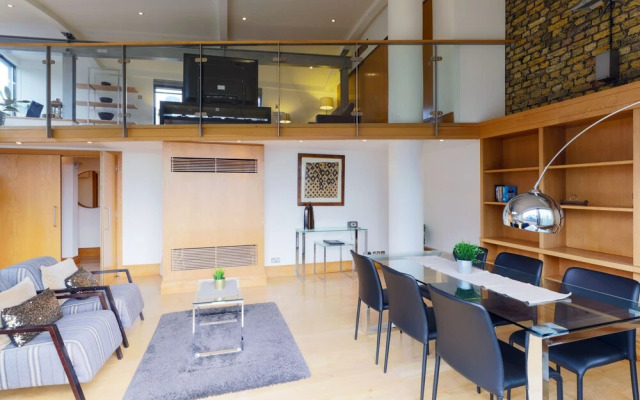 Monument by Excel Apartments