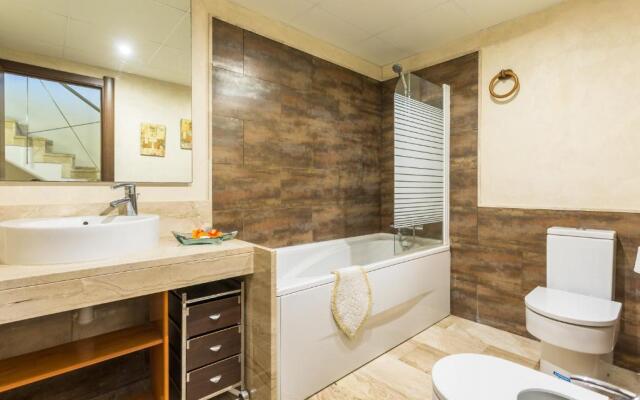 Hauzify I Apartament Altamira