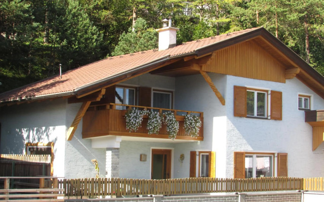 Ferienhaus Tschenett