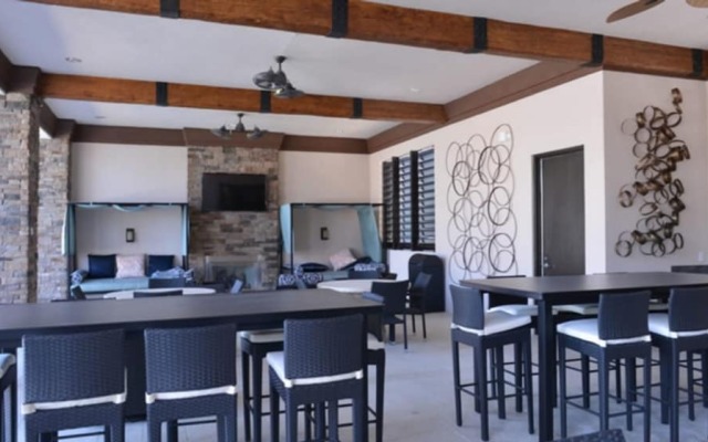 Spacious and Gorgeous Home ST5148