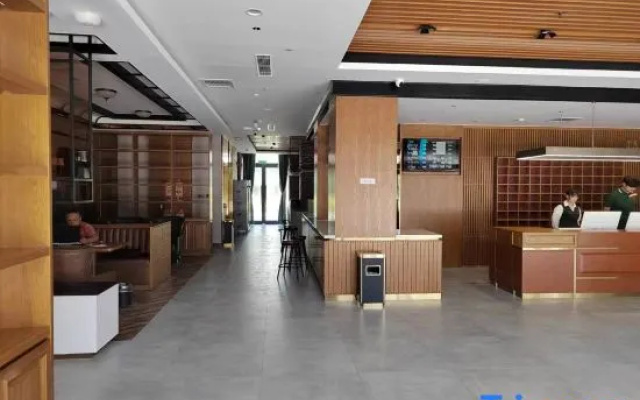 James Joyce Coffetel (Korla Development Zone Petrochemical Avenue)