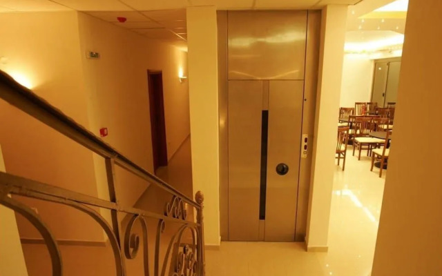 Hotel Metropole
