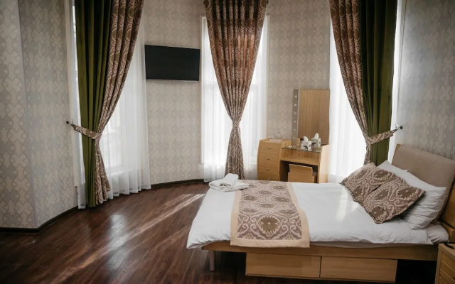 Отель Shahlo