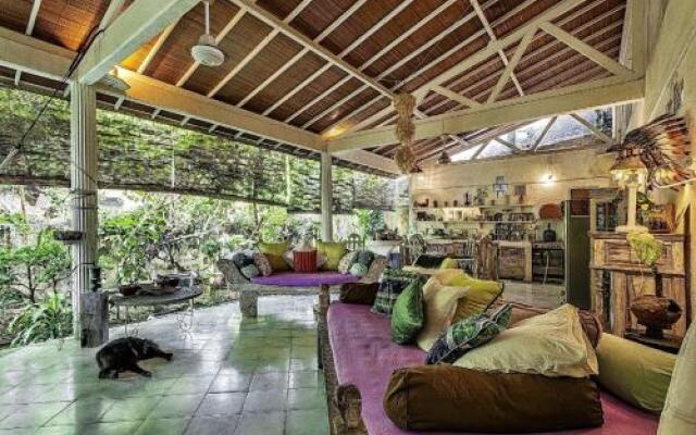 Shady Grove Healing Centre and Homestay