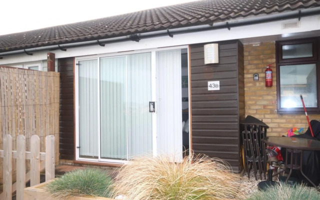 43B Medmerry Park 2 Bedroom Chalet