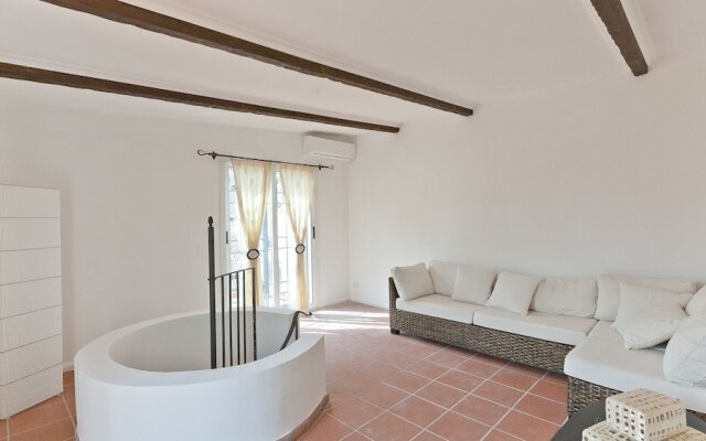 Rental in Rome Deluxe Penthouse