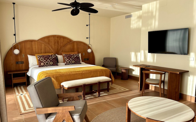Punta Bermeja Premium Beach Hotel