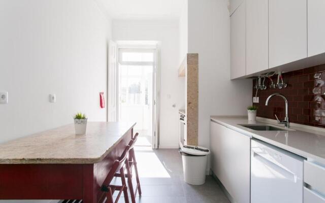 Rato by Central Hill Apartments