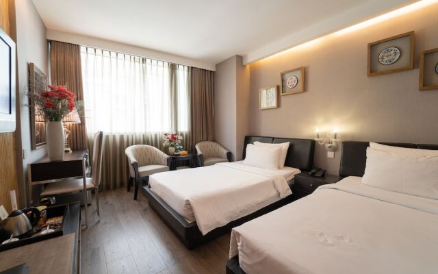 A&EM 8a Thai Van Lung Hotel