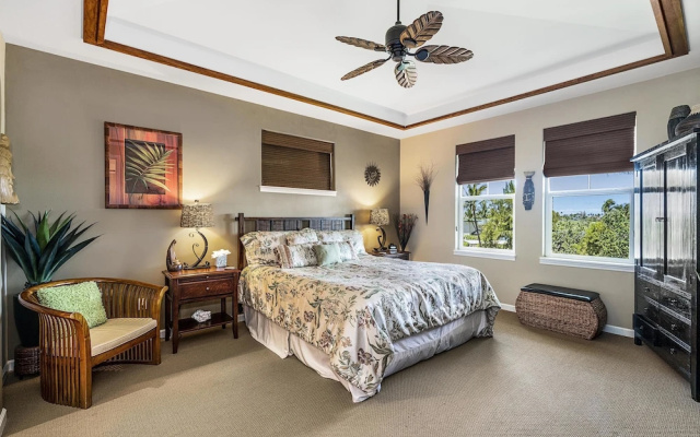 Waikoloa Beach S E32 2 Bedroom Condo by RedAwning