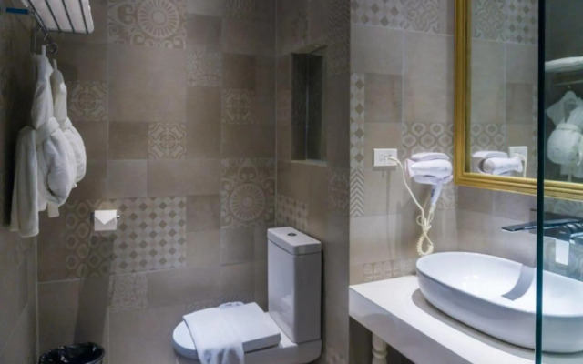 Camp Netanya Resort & Spa
