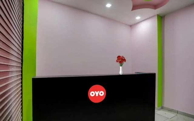 OYO Flagship 702327 D.S. Guest House