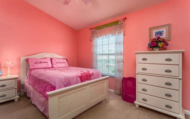 Windsor Palms-ru1025