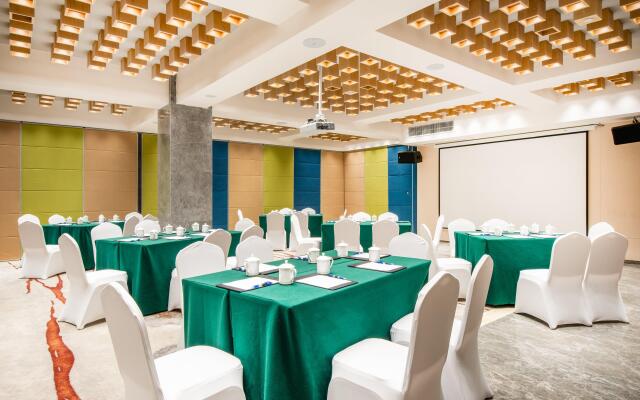 Holiday Inn Express Dujiangyan Ancient City by IHG