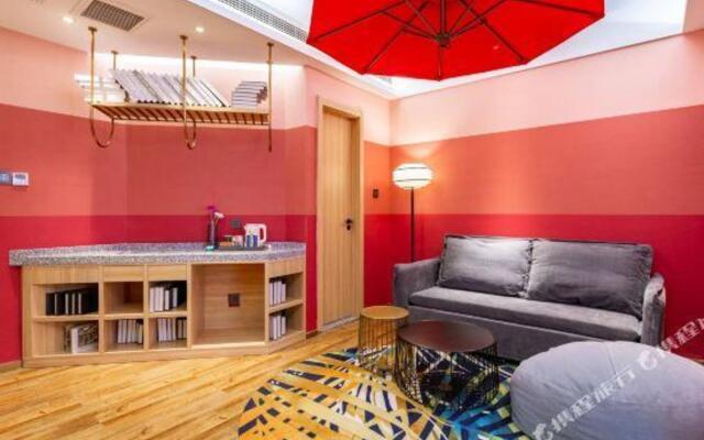 Xique Yujia CC Hotel (Anyang Wenchang Avenue Institute of Technology)