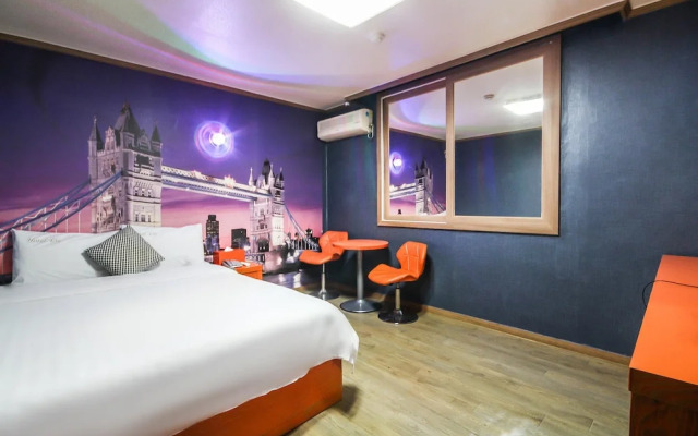 Hotel Lie