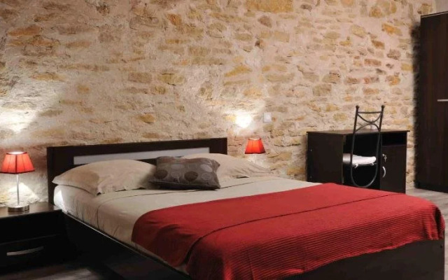 Les Chambres dEponine