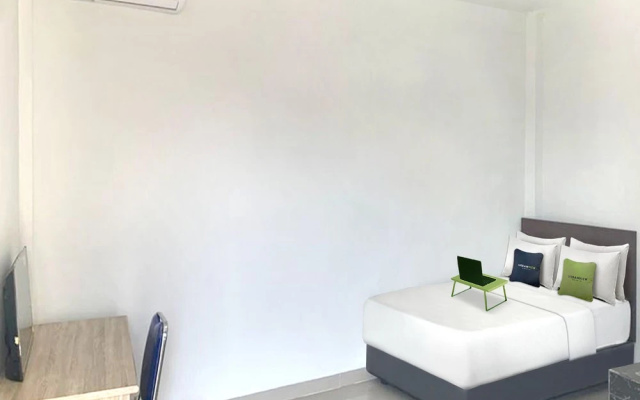 Urbanview Hotel Juanda Kota Agung by RedDoorz