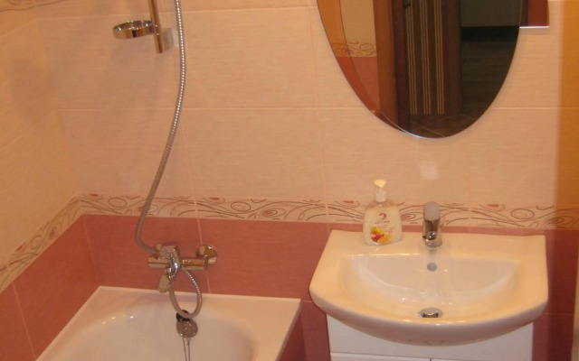 Комфортная 1-комнатная Новопречистенская 1 Две квартиры в этом доме