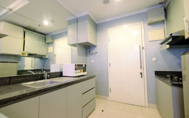 1BR Kuningan Place Apartment near Mega Kuningan Bussines Center