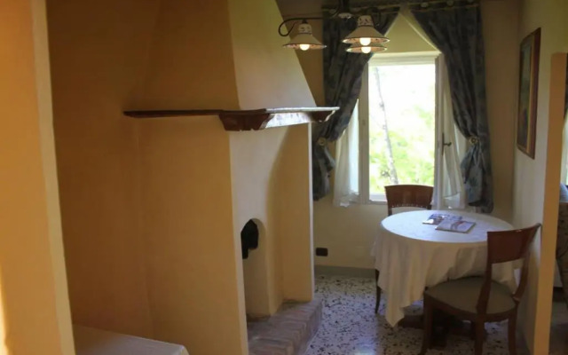 Castello Montegiove Country House