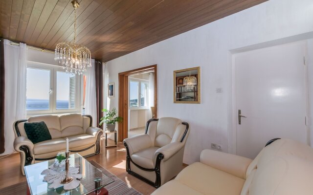 Apartment and Rooms Tatjana
