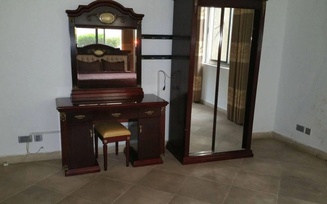 Dream Court Apartment