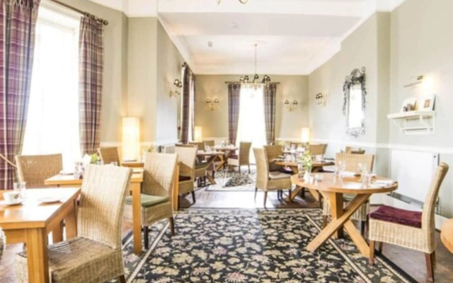 The Manor Hotel